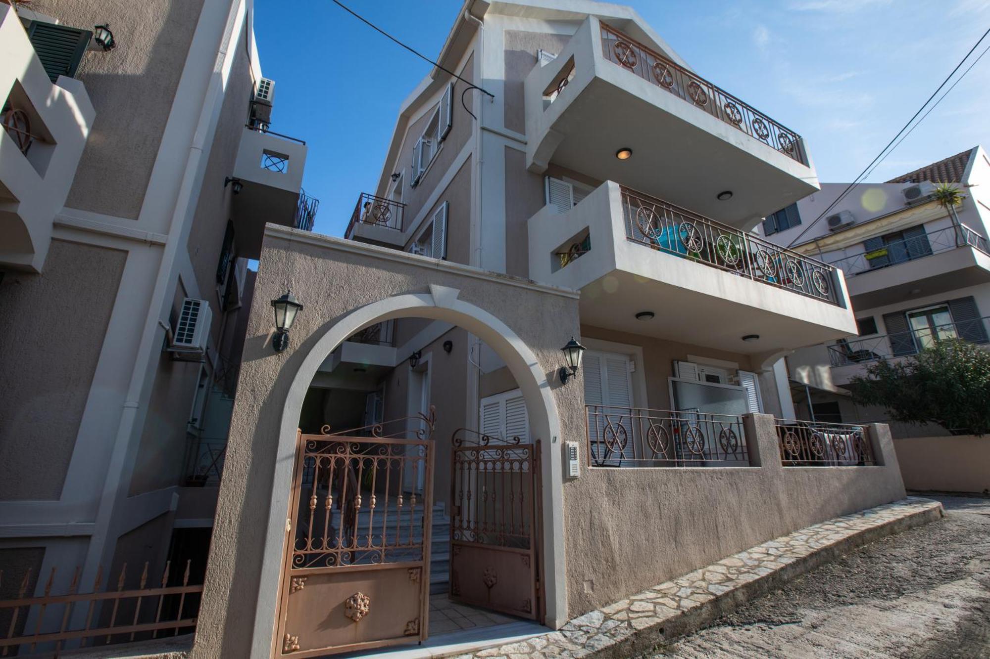 Elena'S Apartment 4 Argostoli  Exterior photo